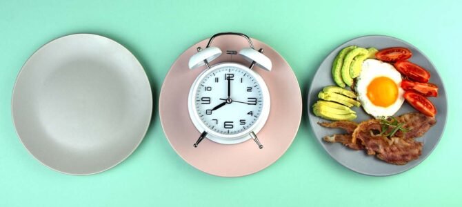 Low Carbs and Intermittent Fasting: A Winning Combination for Weight Loss and Health